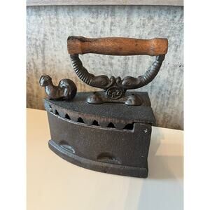 Large "sad iron" with rooster, ERZ Iron